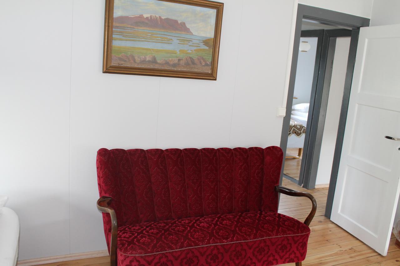 Midhop Guesthouse Thingeyrar Εξωτερικό φωτογραφία