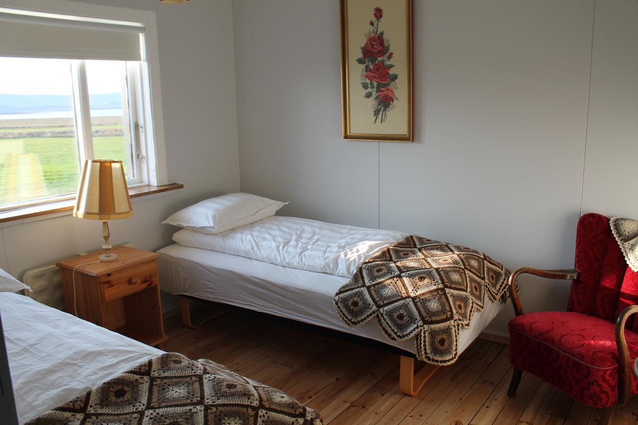 Midhop Guesthouse Thingeyrar Εξωτερικό φωτογραφία