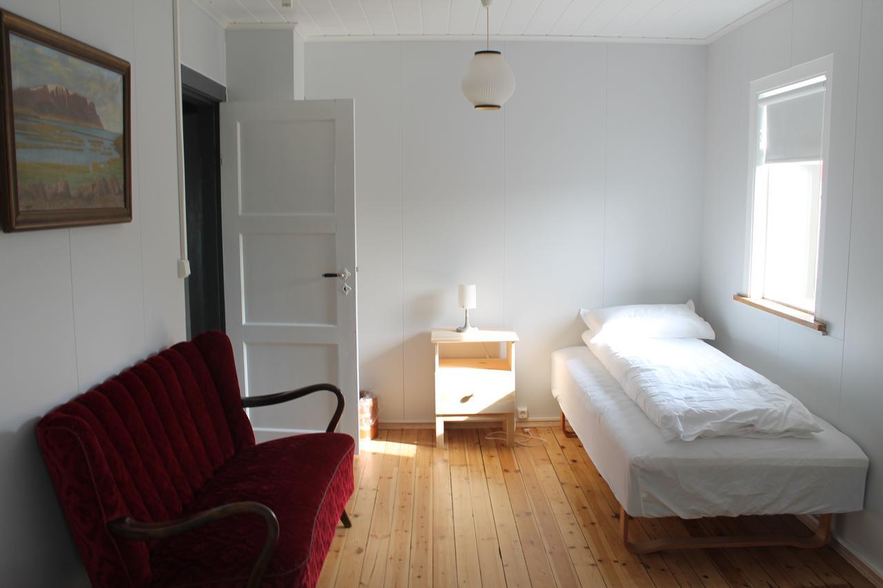 Midhop Guesthouse Thingeyrar Εξωτερικό φωτογραφία